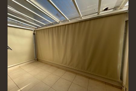 Apartamento à venda com 47m², 2 quartos e 1 vaga Apartamento à venda com 47m², 2 quartos e 1 vagaVaranda Sala