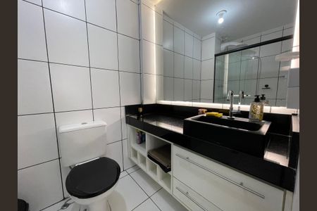 Apartamento à venda com 47m², 2 quartos e 1 vaga Apartamento à venda com 47m², 2 quartos e 1 vagaBanheiro