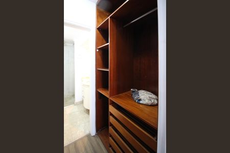 Apartamento para alugar com 103m², 3 quartos e 1 vagaCloset da Suíte 