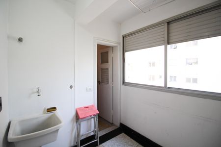 Apartamento para alugar com 103m², 3 quartos e 1 vagaÁrea de Serviço