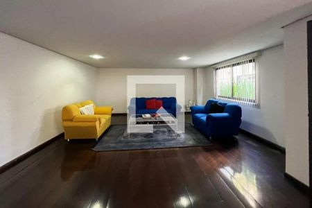 Apartamento à venda com 63m², 2 quartos e 1 vaga Apartamento à venda com 63m², 2 quartos e 1 vagaHall social