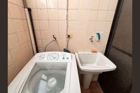 Apartamento à venda com 63m², 2 quartos e 1 vaga Apartamento à venda com 63m², 2 quartos e 1 vagaÁrea de Serviço