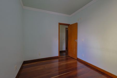 Casa à venda com 400m², 3 quartos e 3 vagas Casa à venda com 400m², 3 quartos e 3 vagasQuarto 1