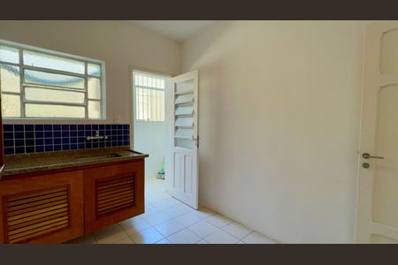 Apartamento à venda com 80m², 2 quartos e 1 vaga Apartamento à venda com 80m², 2 quartos e 1 vagaCozinha
