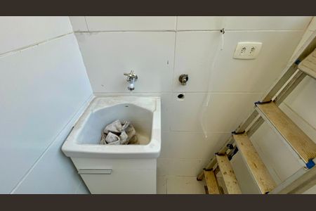 Apartamento à venda com 80m², 2 quartos e 1 vaga Apartamento à venda com 80m², 2 quartos e 1 vagaÁrea de Serviço