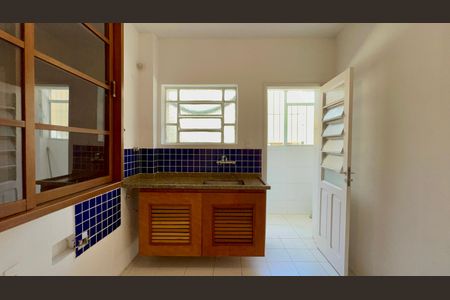 Apartamento à venda com 80m², 2 quartos e 1 vaga Apartamento à venda com 80m², 2 quartos e 1 vagaCozinha