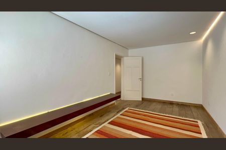 Apartamento à venda com 80m², 2 quartos e 1 vaga Apartamento à venda com 80m², 2 quartos e 1 vagaSala