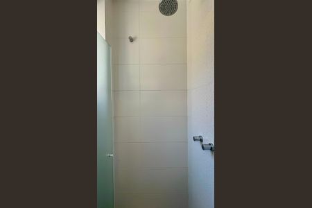 Apartamento à venda com 80m², 2 quartos e 1 vaga Apartamento à venda com 80m², 2 quartos e 1 vagaBanheiro da Suíte