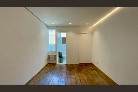 Apartamento à venda com 80m², 2 quartos e 1 vaga Apartamento à venda com 80m², 2 quartos e 1 vagaSuite