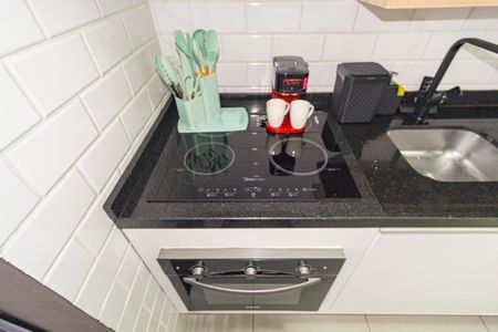 Apartamento para alugar com 57m², 2 quartos e 1 vagaDetalhe - Cozinha