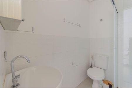 Casa de condomínio para alugar com 100m², 3 quartos e sem vagaBanheiro da Suíte 2