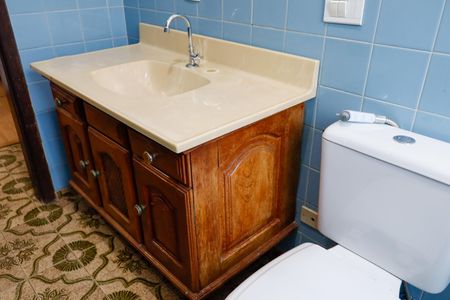 Casa à venda com 200m², 3 quartos e 1 vaga Casa à venda com 200m², 3 quartos e 1 vagaBanheiro