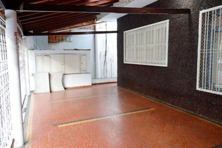 Casa à venda com 200m², 3 quartos e 1 vaga Casa à venda com 200m², 3 quartos e 1 vagaGaragem