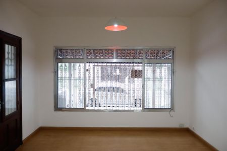 Casa à venda com 200m², 3 quartos e 1 vaga Casa à venda com 200m², 3 quartos e 1 vagaSala