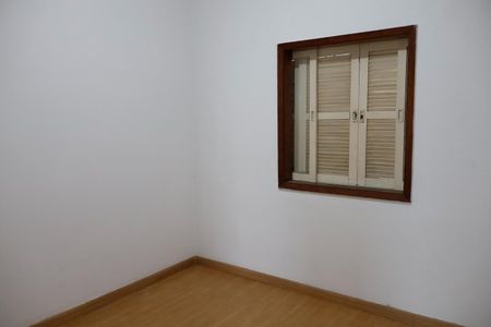 Casa à venda com 200m², 3 quartos e 1 vaga Casa à venda com 200m², 3 quartos e 1 vagaQuarto 2