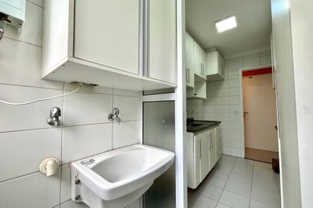 Apartamento à venda com 68m², 3 quartos e 1 vaga Apartamento à venda com 68m², 3 quartos e 1 vagaÁrea de Serviço