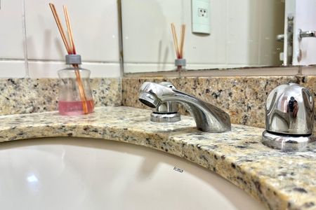 Apartamento à venda com 68m², 3 quartos e 1 vaga Apartamento à venda com 68m², 3 quartos e 1 vagaBanheiro Corredor