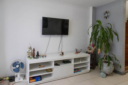 Apartamento à venda com 97m², 2 quartos e 1 vaga Apartamento à venda com 97m², 2 quartos e 1 vagaSala