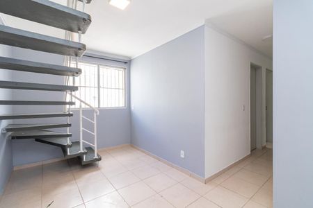 Sala de apartamento para alugar com 2 quartos, 90m² em Jardim Santa Terezinha (zona Leste), São Paulo