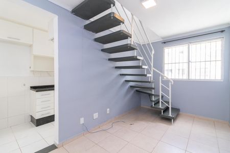 Sala de apartamento para alugar com 2 quartos, 90m² em Jardim Santa Terezinha (zona Leste), São Paulo
