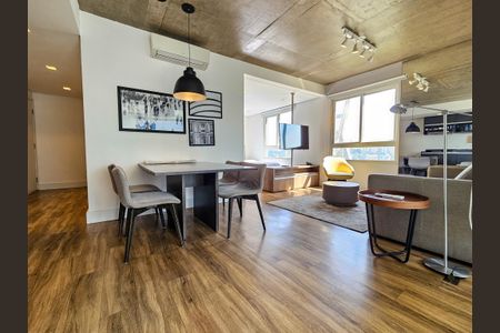 Sala/Cozinha de apartamento para alugar com 1 quarto, 62m² em Cidade Monções, São Paulo