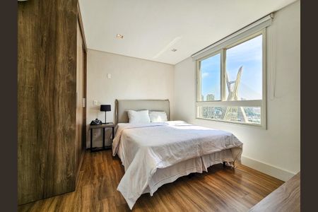 Suíte de apartamento para alugar com 1 quarto, 62m² em Cidade Monções, São Paulo