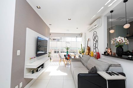 Apartamento à venda com 56m², 2 quartos e 1 vagaSala