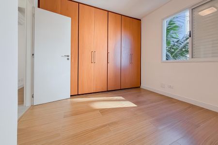 Apartamento para alugar com 77m², 3 quartos e 2 vagas Apartamento para alugar com 77m², 3 quartos e 2 vagasSuíte
