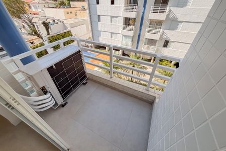 Varanda da sala de apartamento para alugar com 3 quartos, 77m² em Vila Mariana, São Paulo
