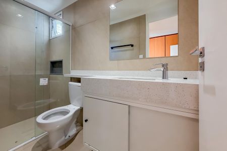 Apartamento para alugar com 77m², 3 quartos e 2 vagas Apartamento para alugar com 77m², 3 quartos e 2 vagasBanheiro da suíte