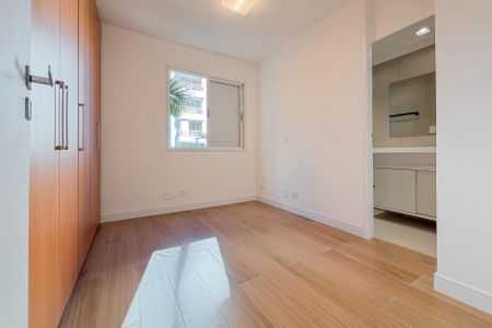 Apartamento para alugar com 77m², 3 quartos e 2 vagas Apartamento para alugar com 77m², 3 quartos e 2 vagasSuíte