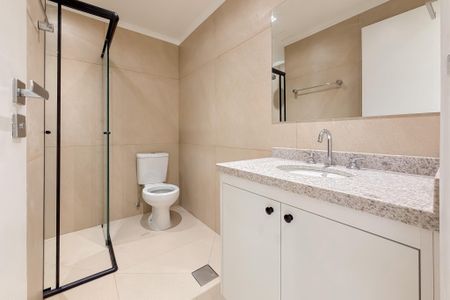 Apartamento para alugar com 77m², 3 quartos e 2 vagas Apartamento para alugar com 77m², 3 quartos e 2 vagasBanheiro social