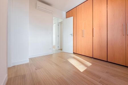 Apartamento para alugar com 77m², 3 quartos e 2 vagas Apartamento para alugar com 77m², 3 quartos e 2 vagasSuíte