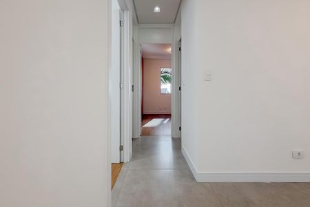 Apartamento para alugar com 77m², 3 quartos e 2 vagas Apartamento para alugar com 77m², 3 quartos e 2 vagasCorredor