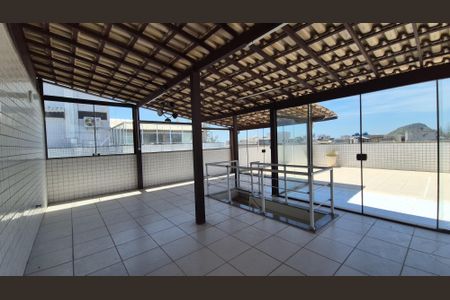 Apartamento para alugar com 300m², 3 quartos e 3 vagas Apartamento para alugar com 300m², 3 quartos e 3 vagasTerraço