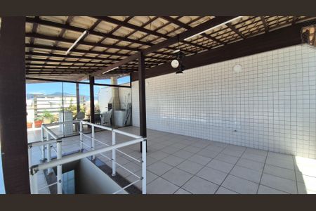 Apartamento para alugar com 300m², 3 quartos e 3 vagas Apartamento para alugar com 300m², 3 quartos e 3 vagasTerraço