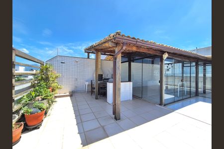 Apartamento para alugar com 300m², 3 quartos e 3 vagas Apartamento para alugar com 300m², 3 quartos e 3 vagasTerraço