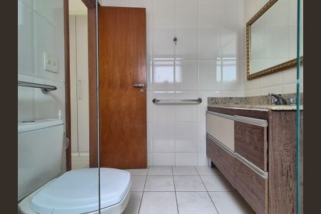 Apartamento para alugar com 300m², 3 quartos e 3 vagas Apartamento para alugar com 300m², 3 quartos e 3 vagasBanheiro Suíte 3