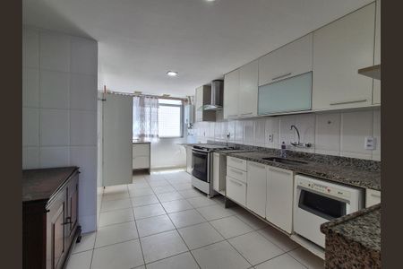 Apartamento para alugar com 300m², 3 quartos e 3 vagas Apartamento para alugar com 300m², 3 quartos e 3 vagasCozinha