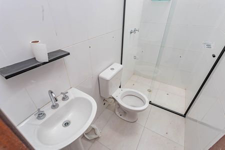 Casa para alugar com 75m², 3 quartos e 2 vagasBanheiro