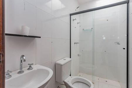 Casa para alugar com 75m², 3 quartos e 2 vagasBanheiro
