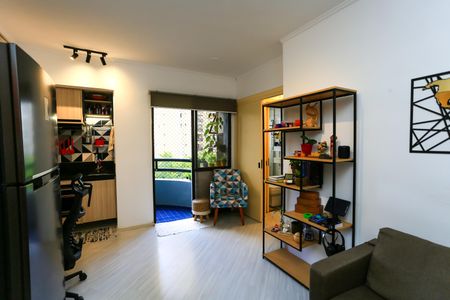 Sala de apartamento à venda com 1 quarto, 31m² em Vila Suzana, São Paulo