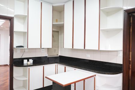 Apartamento à venda com 132m², 3 quartos e 3 vagasCozinha