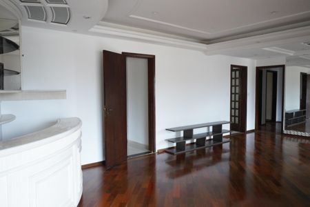 Apartamento à venda com 132m², 3 quartos e 3 vagasSala