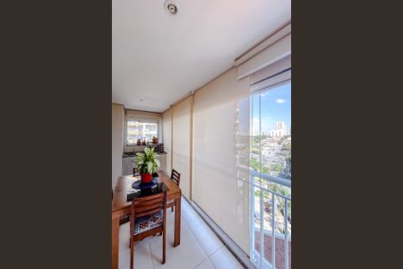 Apartamento para alugar com 48m², 1 quarto e 1 vagaVaranda