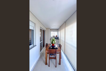 Apartamento para alugar com 48m², 1 quarto e 1 vagaVaranda