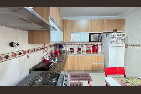 Apartamento à venda com 86m², 3 quartos e 2 vagasCozinha