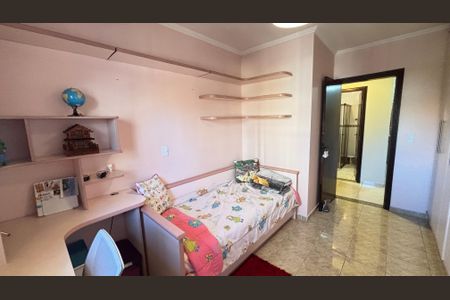 Apartamento à venda com 86m², 3 quartos e 2 vagasQuarto 2