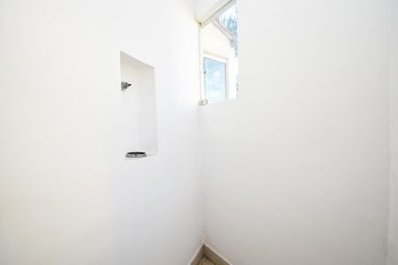 banheiro quarto 2 de casa para alugar com 4 quartos, 220m² em Sumaré, São Paulo