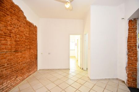 Piso inferior sala de casa para alugar com 4 quartos, 220m² em Sumaré, São Paulo
